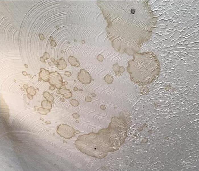 A picture of water spots due to a water pipe.